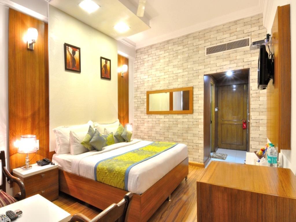 Hotel Solitaire Chandigarh - 10 Mins From Railway Station Экстерьер фото